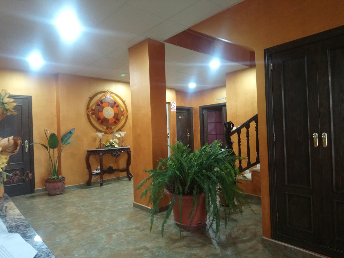 Hotel Restaurante Sostenible La Laguna Brozas Luaran gambar